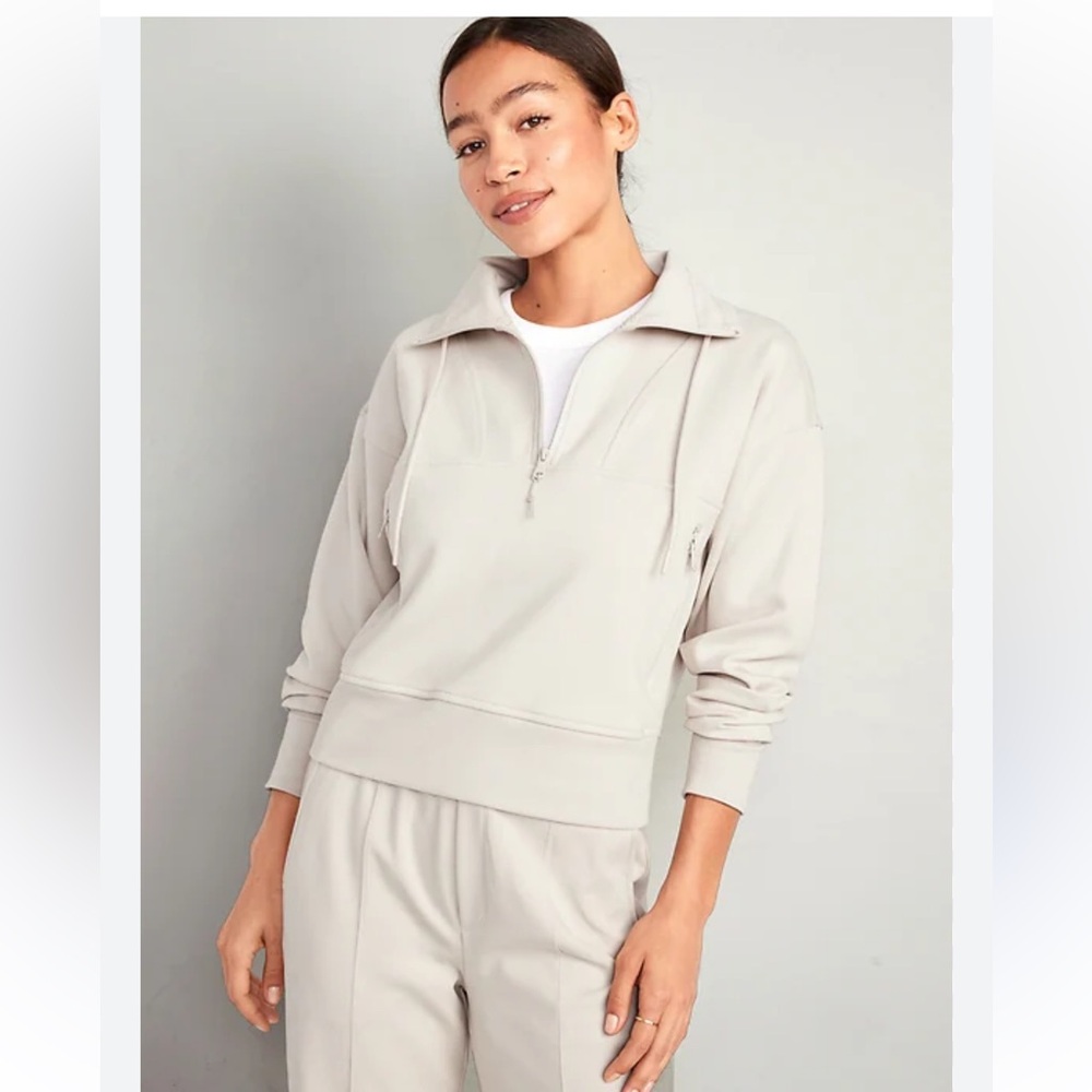 Old Navy Women's Cream half zip plus size sweatshirt